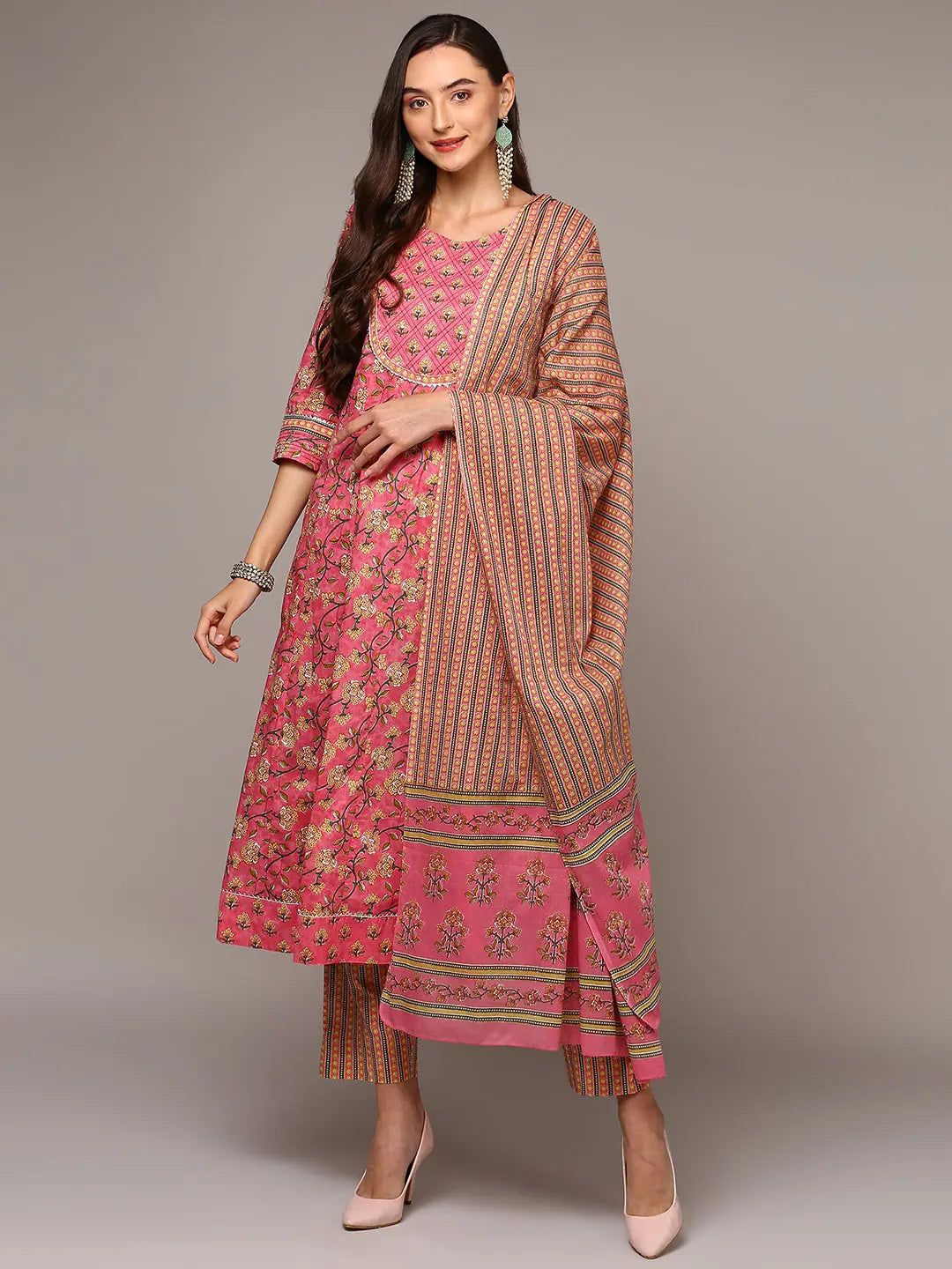 Ahika Women Pink Pure Cotton Printed Flared Suit Set VKSKD1973