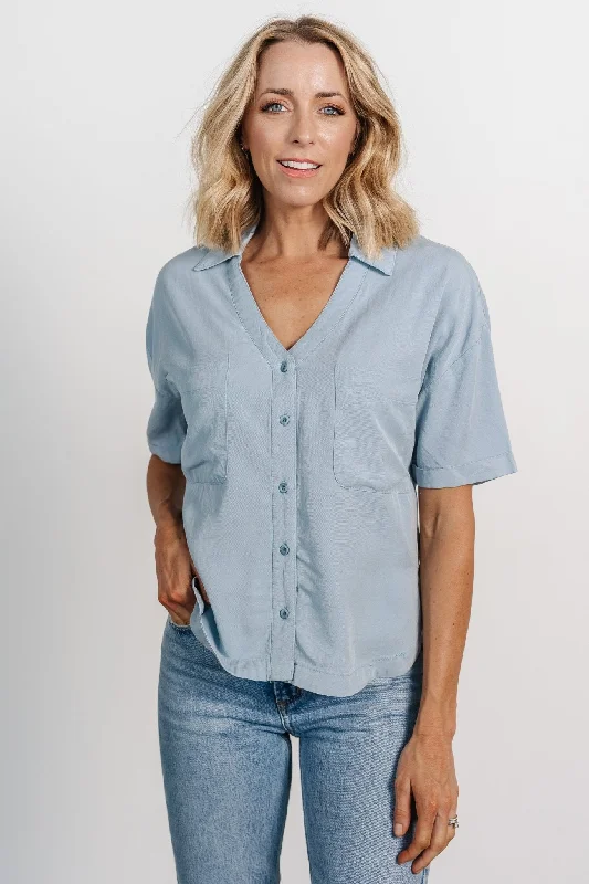 Kinsley Button Top | Light Denim