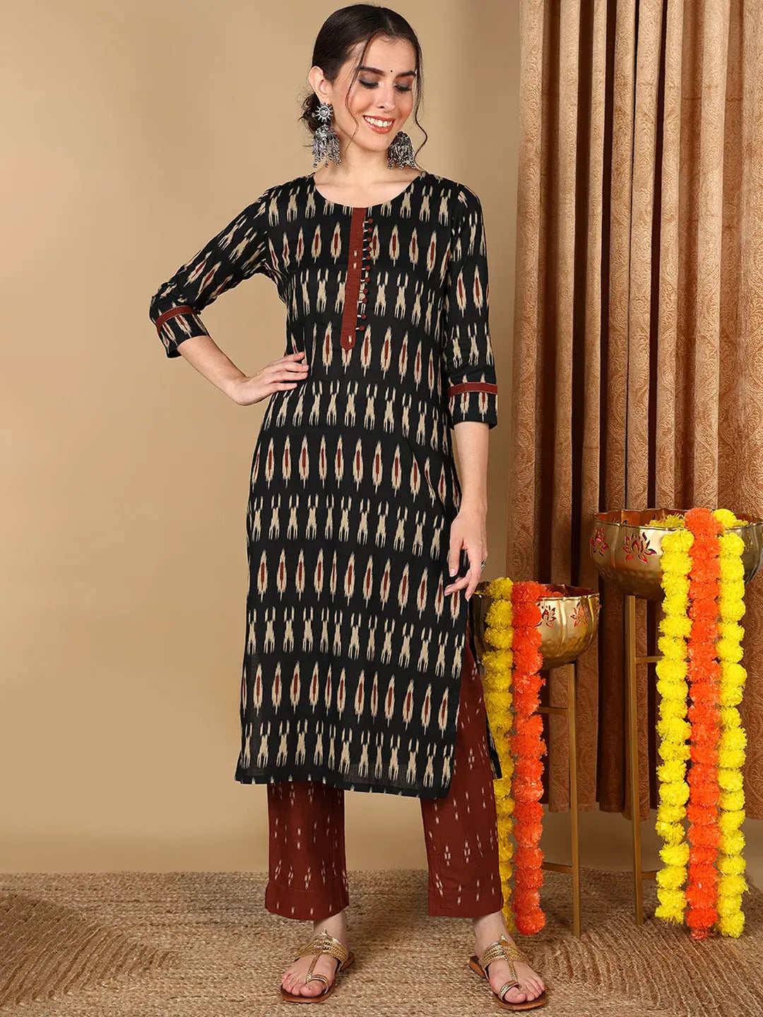 Cotton Blend Black Ikat Printed Straight Kurta With Pant