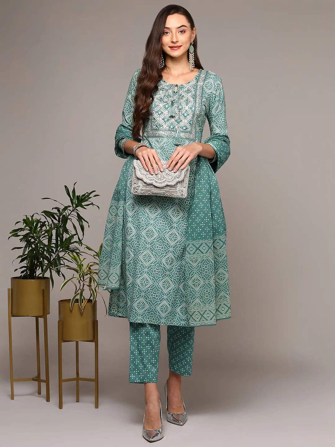 Ahika Women Cotton Sea Green Printed Straight Kurta Pant With Dupatta VKSKD1978