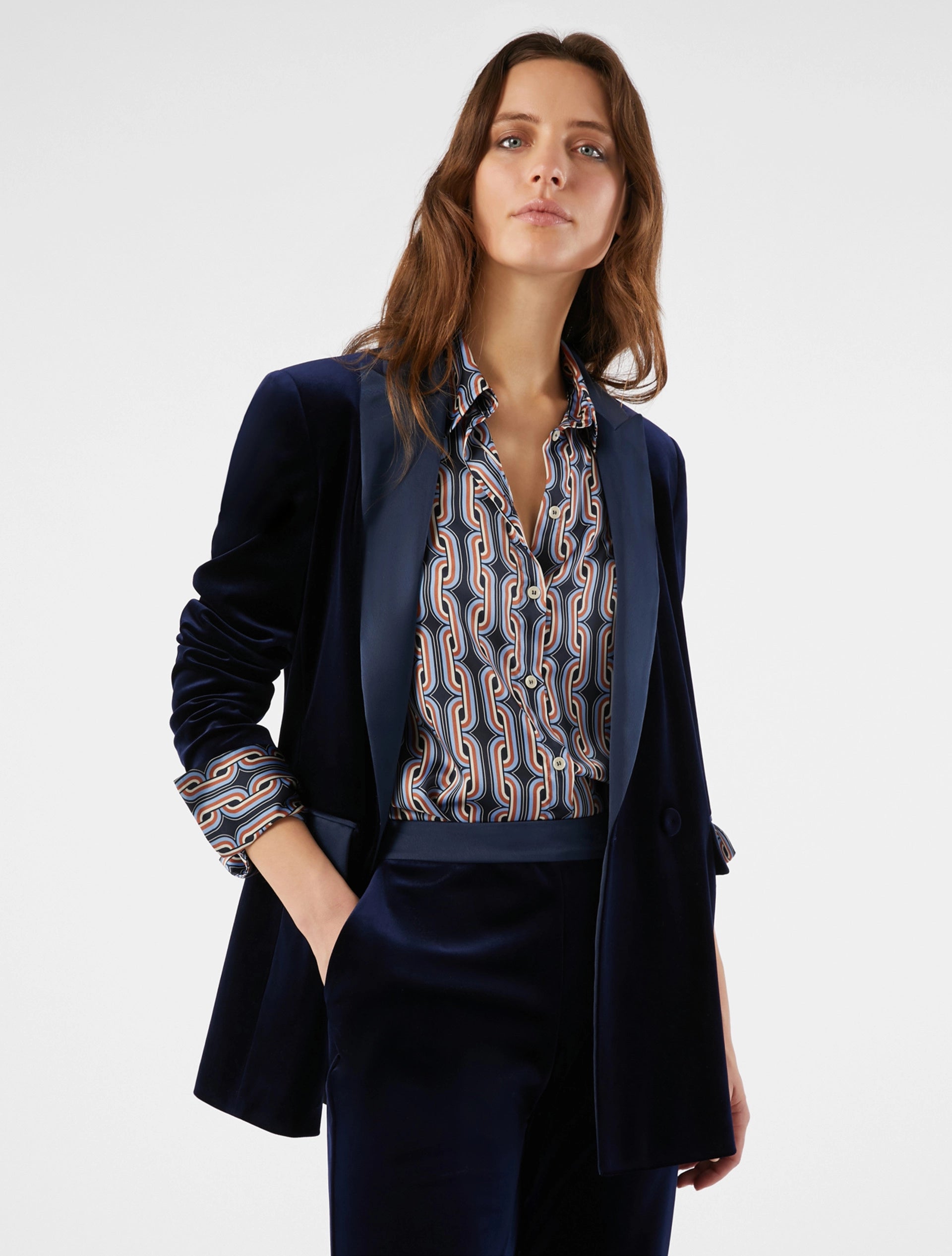 Penny Black Jerry Velvet Satin Tuxedo Blazer In Navy